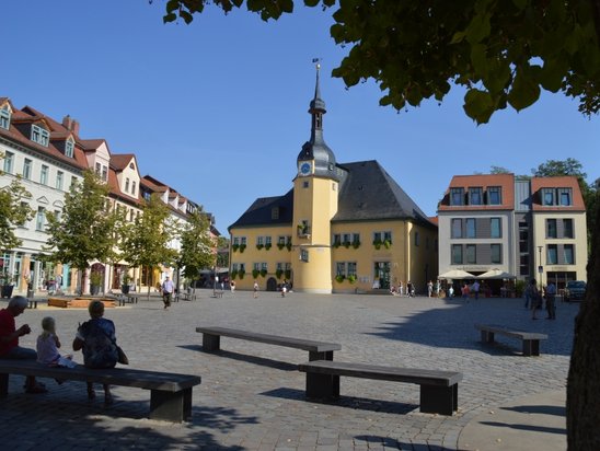 Marktplatz mit Rathaus