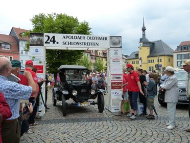 Apoldaer Oldtimer-Schloßtreffen