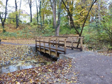 November: Freigabe Brücke