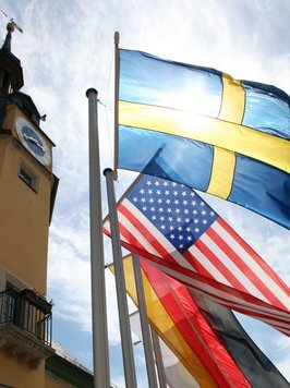 Flaggen der Länder der Partner­schafts­städte